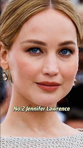 female celebrities who forgot to wear underwear during stage performances or on public occasions