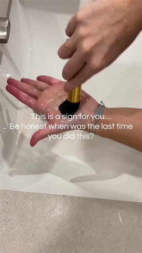 How I’m spending my Saturday evening 💅🏼🖌️#makeup #cleantok #cleangirlaesthetic #relateable #TikTokCreatorSearchInsightsIncentive