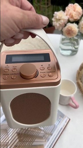 Bluetooth DAB Radio with Retro Style | Little Shelford | Majority Audio