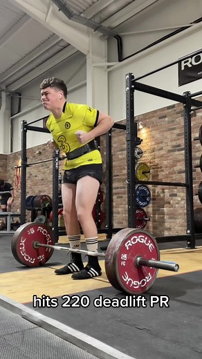 sasha (@sashlifting)’s videos with