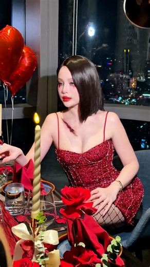 768K views · 6.4K reactions | Trung bình hội bạn khi hẹn dresscode đi tiệc 嵐 #HuyenBaby #TrangPhap #KhongTuQuynh #dieplamanh #dieunhi #ninhduonglanngoc #halloween #party | Trợ lý sâu sồ Huyền Em Pé | Facebook