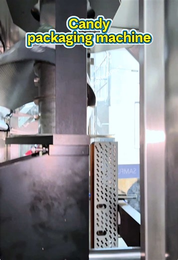 Efficient Candy Packaging Machine at 40 Bags per Minute