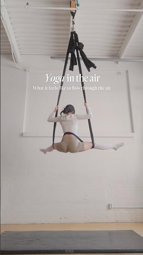 Yoga flow on the aerial hammock #aerialyoga