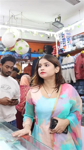 Bubul prank🌟 on Instagram: "ছেলেদের কি Size জানানো উচিত!? #socialmessage #instagramreels #instagood #bubulamanvines"