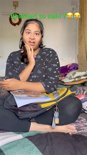 Puri Duniya Sarkari Nokari Ke Piche Hai😂😂 #comedy #funny #shorts #ytshorts #viral #trending