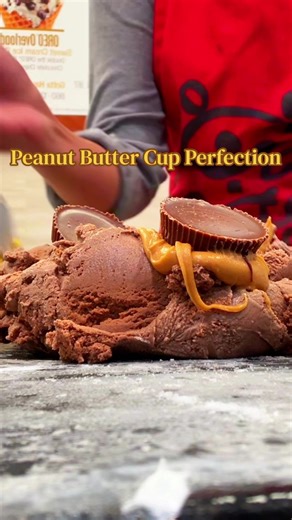 Delicious Cold Stone Signature: Peanut Butter Cup Perfection