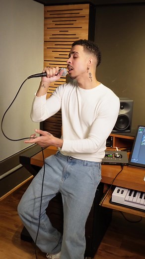 Nosso Primeiro Beijo - Thiago Pantaleão e Gloria Groove