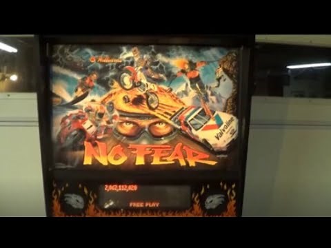 NO FEAR PINBALL MACHINE - BY WILLIAMS 1995