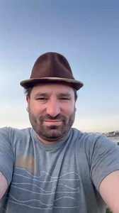 Niggun Va’yigash - R’ Shlomo Carlebach | The Happy Minyan