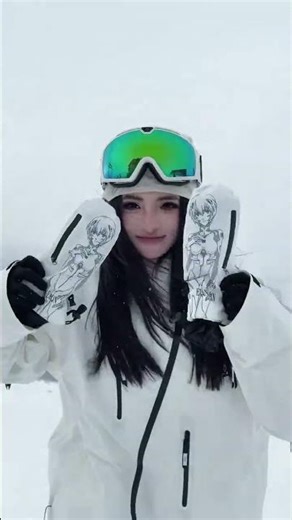 Unleash the Cold: Winter vs. Summer Snowboarding Adventure