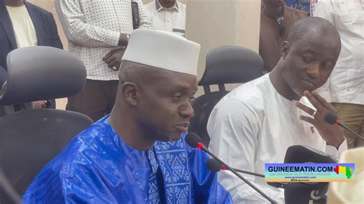 Elhadj Karamo Diawara installé officiellement dans ses fonctions ministre secrétaire général des affaires religieuses. Après son installation il a promis de mettre fin à la corruption dans le processus du Hadj en Guinée. Moussa Konaté pour Guineematin.com Tél :( 224) 621016809 | Guineematin.com