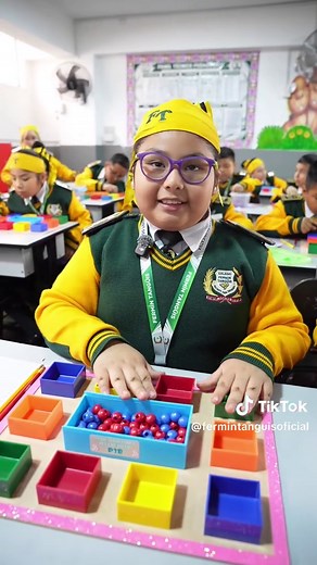 ✏️ Aprender es más divertido cuando se hace jugando. 💚💛 Con la caja Mackinder, nuestros pequeños fortalecen sus habilidades matemáticas. #mat #matematicas #multiplicar #multiplicacion #mackinder #educacion #colegio #sjl