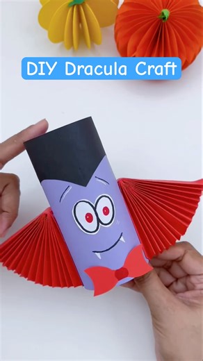Try this Super Easy Dracula 🧛 Craft Idea With Paper for Halloween #diy #shorts #halloween #craft