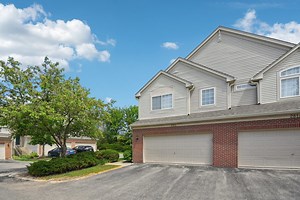 281 Nicole Dr #A, South Elgin, IL 60177 - MLS 12360889 - Coldwell Banker