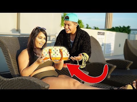 LOUIS VUITTON GOLD DIGGER PRANK!