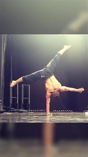 Straddle One-Arm Handstand (thoughts and demo)