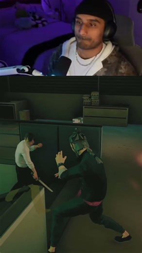 Streamer Hunts Target From Dark Room, Gets Surprise Weapon #shorts