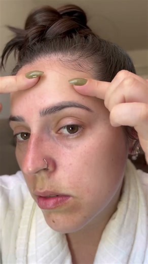 My skin is really changing with the Piny anti-acne facial clay mask.