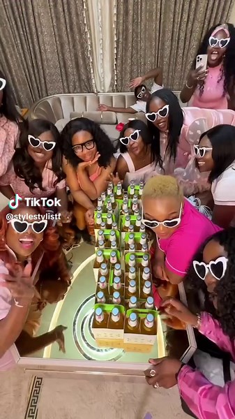 #fashionphotography #creatorsearchinsights #creatorsearchinsight #ilovefashion #londonontario #foryoupage #adorable #outfitinspo #fashiontiktok #ladiesfashion #fashion#pyjamaparty #pyjamas #pyjama