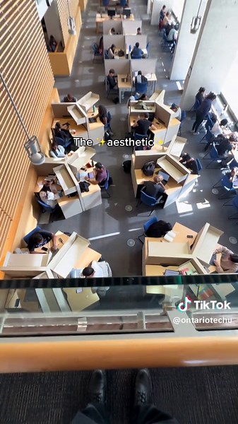 Where the Wi-Fi’s strong and the vibes are stronger 📚💻 #campuslife #universitylife #studentlife #universitystudent