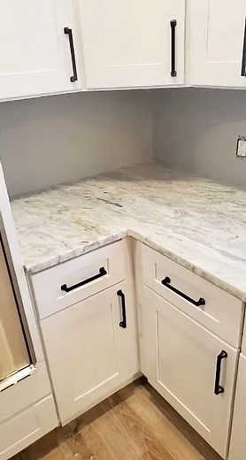 INSTALLATION DAY | Fantasy Brown granite with waterfall edge