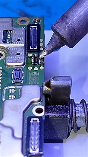 Infinix Battery Connector Replacement in 40 Seconds! ⚡💯✅#Infinix #MobileRepairing #BatteryConnector