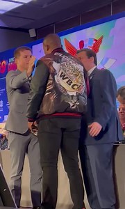 3.7M views · 86K reactions |  Canelo y Makabu se vieron las caras | ESPN KnockOut | Facebook