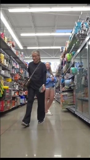 I FARTED NEXT TO STRANGERS IN WALMART! 😂 (FUNNIEST REACTIONS)