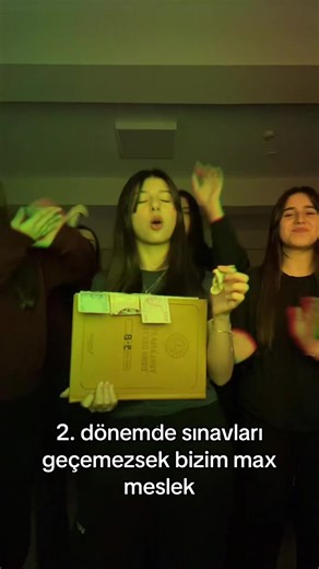 Sınav Haftası Stresi ve Pavyon Çalışmaları