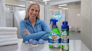 Scrubbing Bubbles Mega Shower Foamer TV Spot, 'Makes Cleaning Easy'