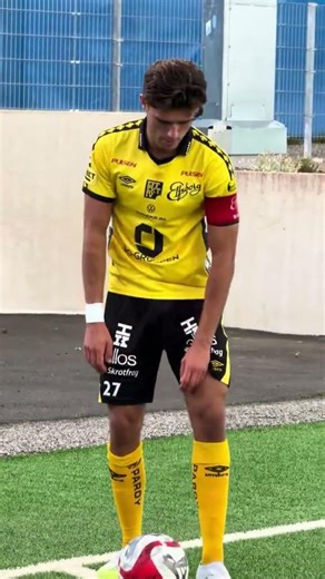 Från att ha fått höra jidder från Haninge- supportrar till att spela VM i USA 😅👌Grattis, Besfort!
