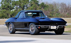 Black and Blue '67 Corvette Convertible Sells for $610,000 at Mecum's Indy Auction - CorvetteForum