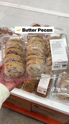 🍪 I spotted two NEW Cookies at the Costco Bakery: Coconut Chocolate Almond and Butter Pecan Cookies in 24-count varieties! Both are thick, soft, and sound absolutely mouth-watering! 🤤 I’m super pumped for the coconut chocolate almond cookies…which are you eyeing? 🤔 ($9.99) #Costco #CostcoFinds #Cookies