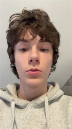 Engaging Romantic Roleplay Scenarios for Actors