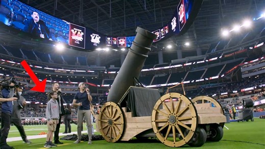 Mark Rober Enlists 12 Year Old Inventor to Build World's Largest T-Shirt Cannon for Jimmy Kimmel's LA Bowl