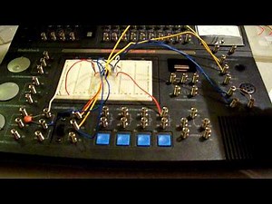 Radio Shack Electronics Learning Lab - Using a Photoresistor to control tone