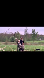 En fantastisk kvällspromenad med småkusinerna som ev spårade ur lite 😂😂🤷‍♀️❤️❤️❤️ | Therese Selin