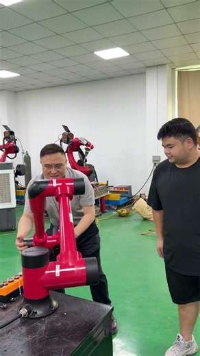 Collaborative robots #cobot#industrialrobot#sixaxisrobot#weldingrobot