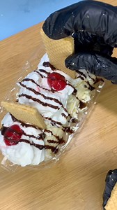 1.2K views · 20 reactions | Una banana split con queso? 燎 Súper rica 螺 #parche #banana #bananaplit #asmr #audio #relajante #ubicación #proceso #tutorial #pereira #quesocrema #cuajada #viral #mangosafari #heladeria #am #pm #horários #risaralda #ejecafetero | Mango Biche Safari | Facebook