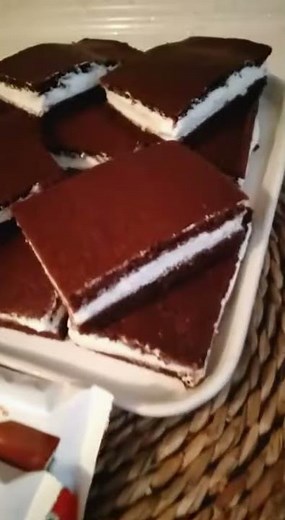 😍Kinder Süt Dilimi/Nasıl Yapılır?🔝 Süt Dilimi Tarifi😋kinder milk slice recipe #shorts#shortsvideo