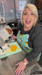 This beef and cheese crescent braid is perfect for game day!!!! #crescentrolls #braid #beef #sandwich #HotSandwich | Bugsy & Company