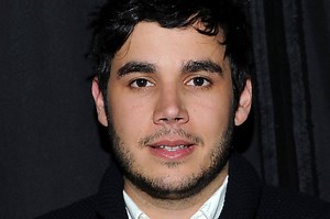 Rostam nos lleva de paseo en su automóvil con "4Runner"