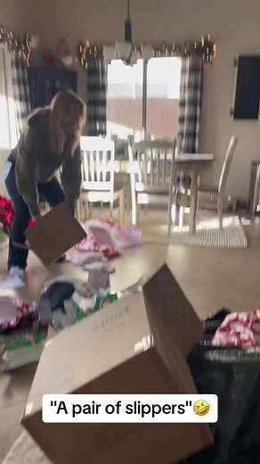 Hilarious Christmas Gifts Unboxing Reactions 🎄😂