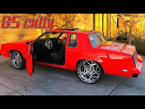 1985 Cutlass supreme on 24 inch Rucci Forged bets