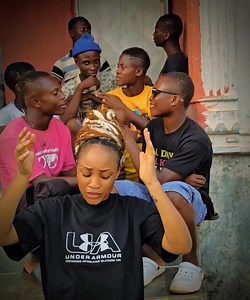 35K views · 5K reactions | La ley Grace carrying me ooo勺️ Produced by: Extremebeatz Download and please leave a comment on audiomack  https://audiomack.com/fluxii231/song/child-of-grace?share-user-id=194378080 | Fluxii | Facebook