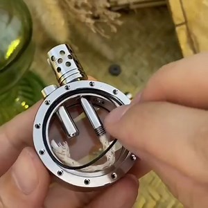 Retro Transparent Kerosene Lighter, Antique Lighter with Creative Transparent Bottle Design, Cool Steampunk Kerosene Lighter, Grinding Wheel Ignition Lighter Unique Birthday Gifts for Men Dad Husband