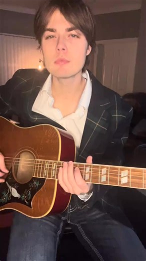 Evil Woman- ELO #singer #fyp #acousticcovers #acousticguitar | Max struthers music fan