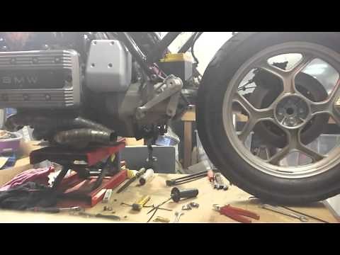 BMW K100 fuel pressure adjustment.