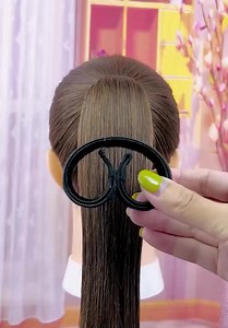 130K views · 2.7K reactions | Hairstyle ideas using hair accessories ✨ | Trendy Magazine | Facebook