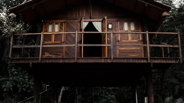 15 Unique House Designs That Redefine Modern Living